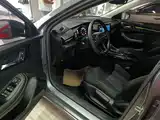Фото 16 - Roewe i5