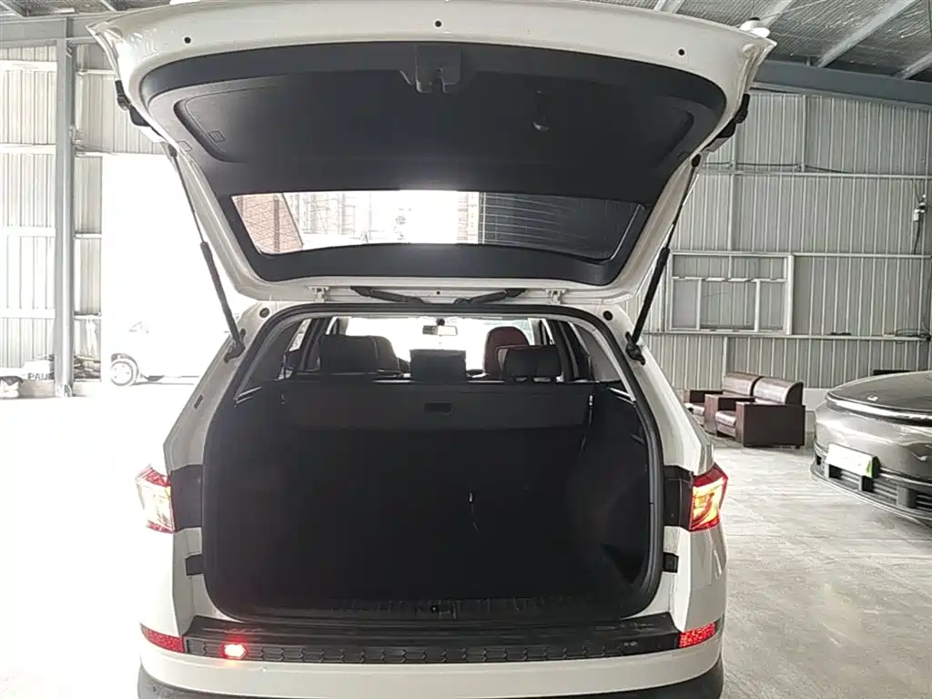 Škoda Kodiaq 2017 TSI330 5-seater 2WD Standard Edition фото 19