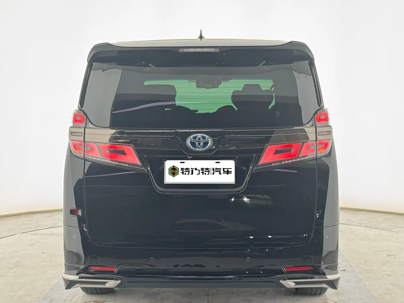 Toyota Vellfire 2023 Crown Hybrid 2.5L HV Premium фото 5