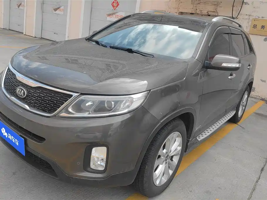 Kia Sorento 2013 2.4L 5-seat Gasoline Luxury Edition