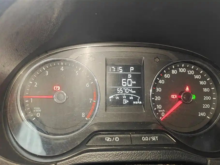 Volkswagen Polo 2018 1.5L Auto Comfort фото 14