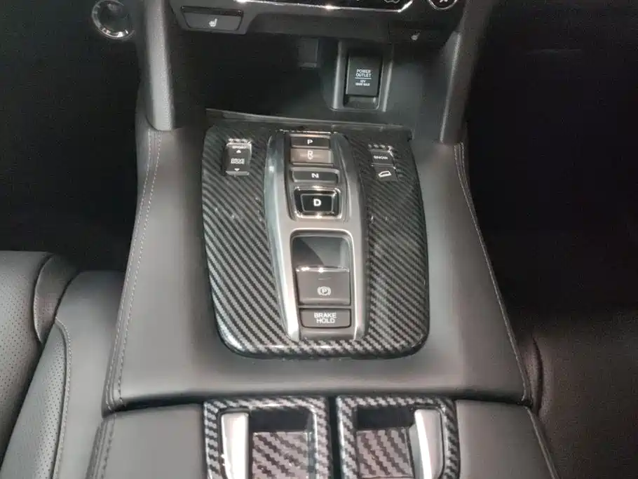 Honda UR-V 2023 2020 370TURBO 2WD Premium Elegance Edition