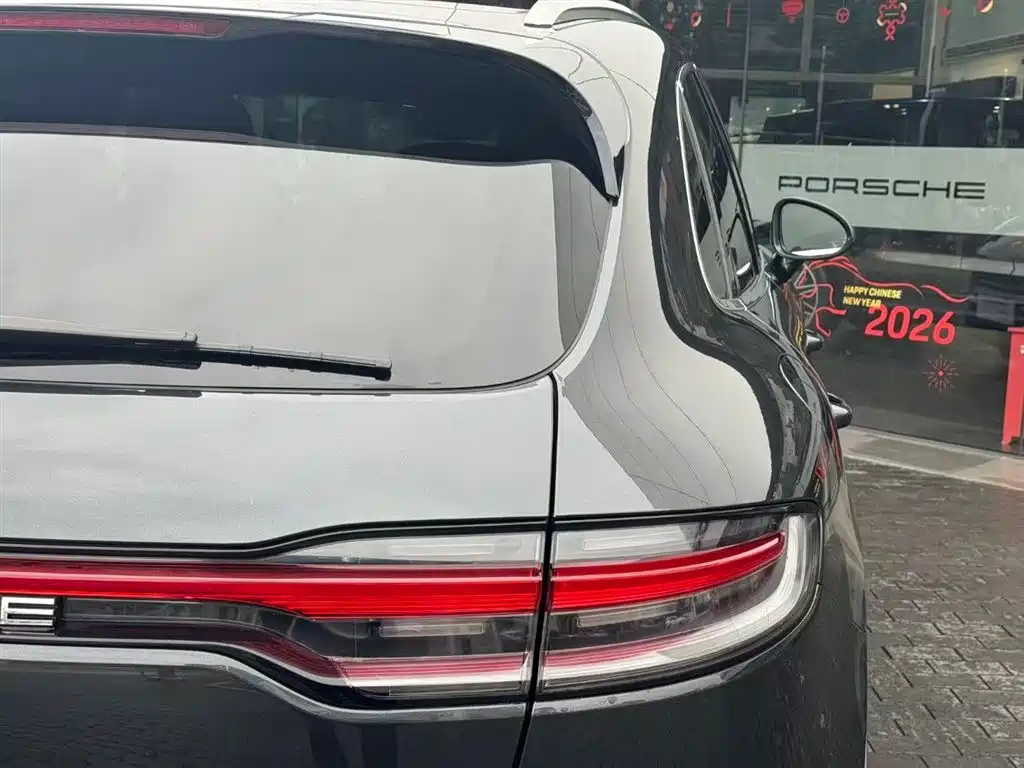 Porsche Macan 2023 Macan 2.0T фото 12
