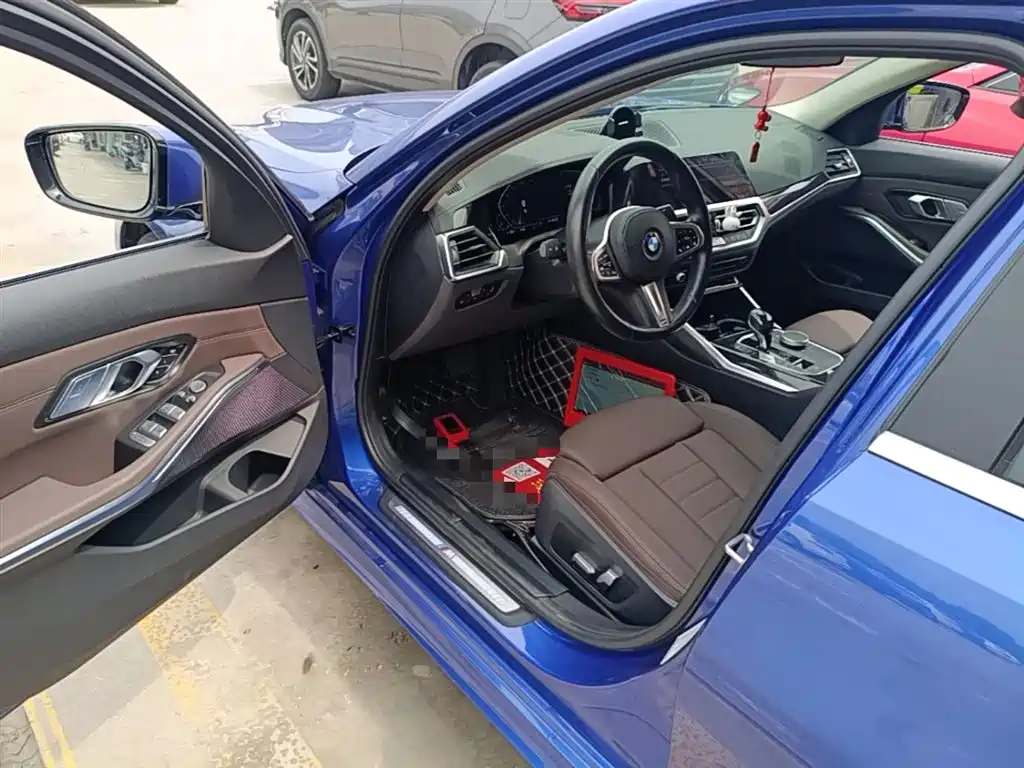 BMW 3-SERIES