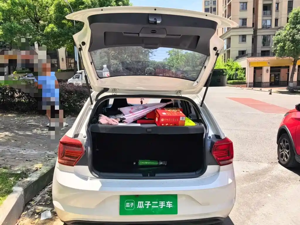 Volkswagen Polo 2019 Plus 1.5L Automatic Panorama Enjoyment Edition фото 10