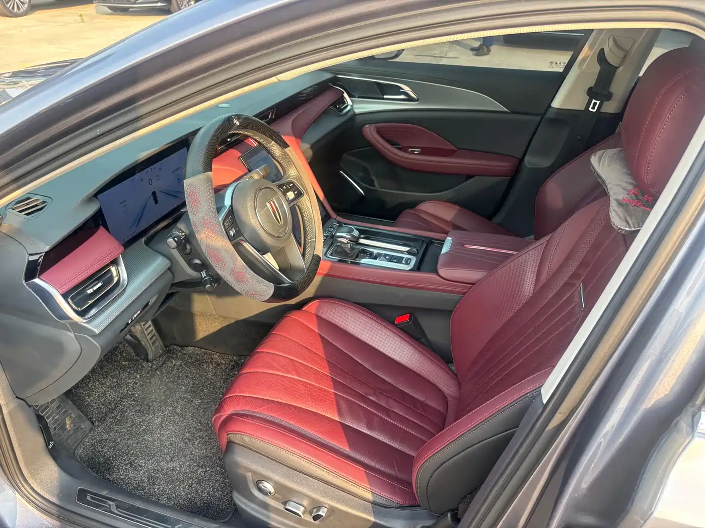 Hongqi H5 2023 2.0T Auto Smart Connect Flag Comfort фото 8