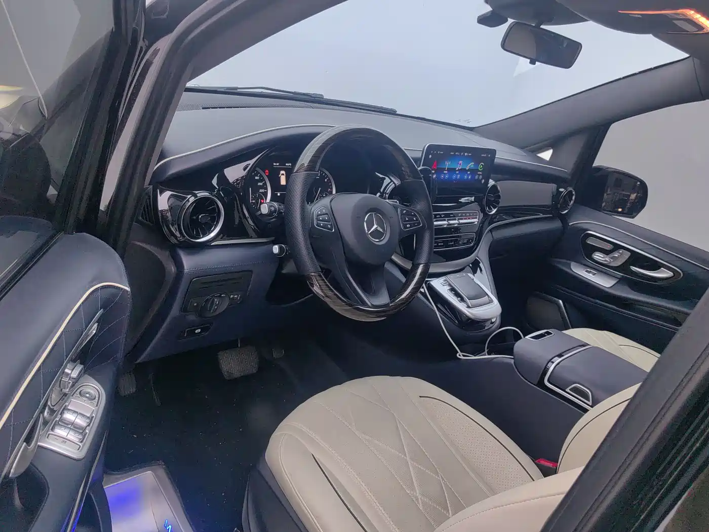 Mercedes-Benz Vito 2021 2.0T Elite 7-Seater фото 8