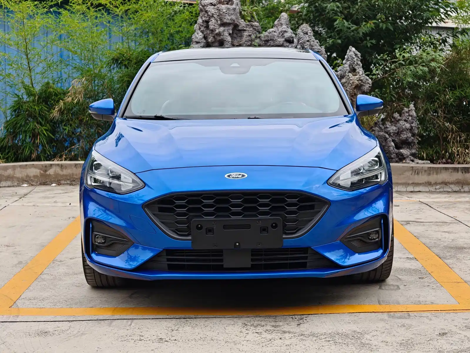 Фото 2 - Ford Focus