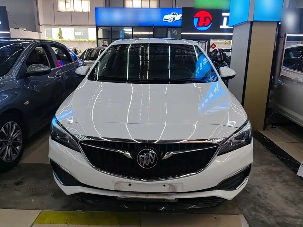 Фото 3 - Buick Verano