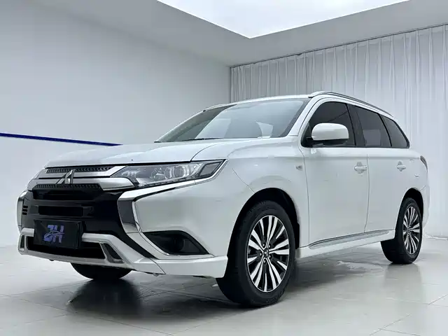 Mitsubishi Outlander 2022