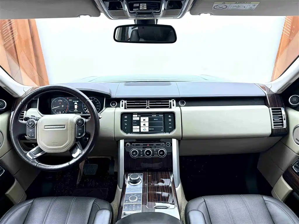 Land Rover Range Rover 2014 3.0 TDV6 Vogue фото 9