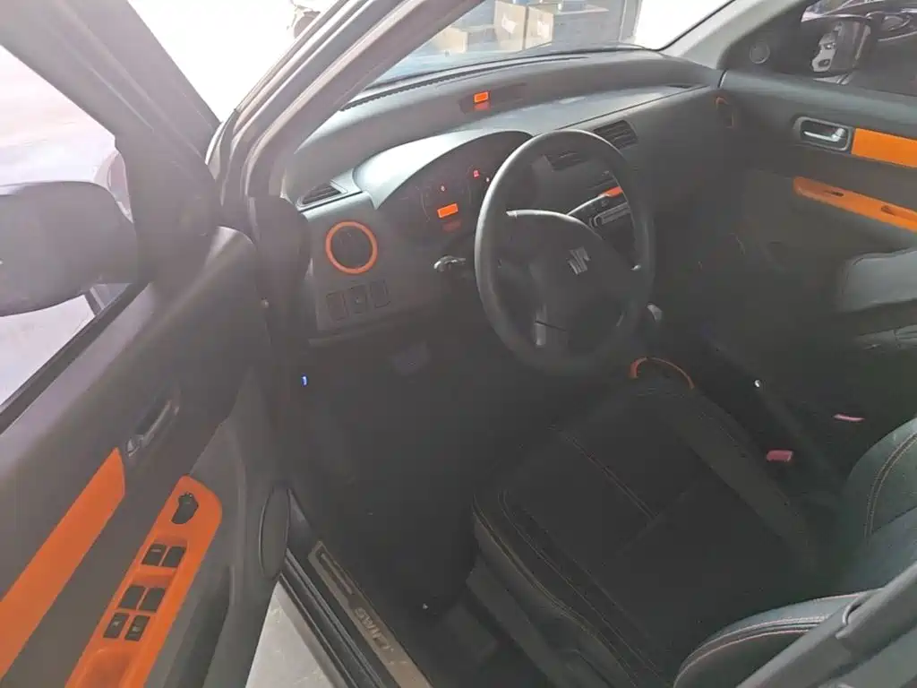 Suzuki Swift 2018 2016 1.5L Automatic Fashion Cool Edition