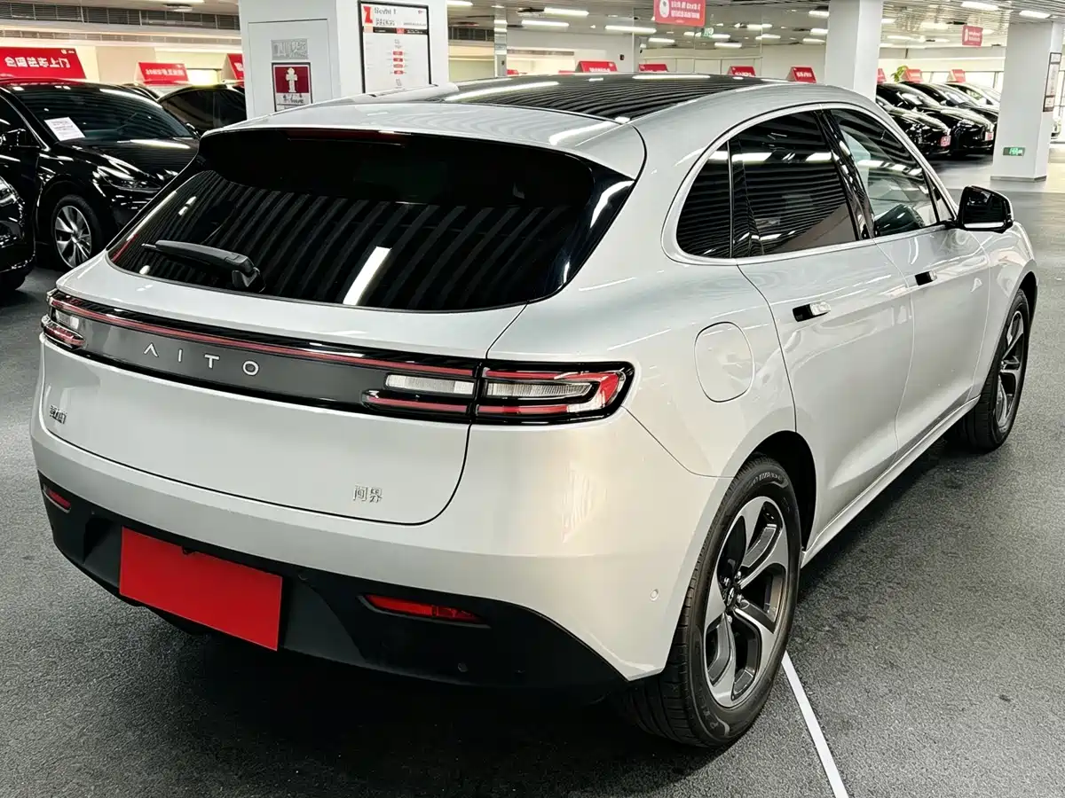 AITO Wenjie AITO M5 2022 Extended Range RWD Standard фото 4