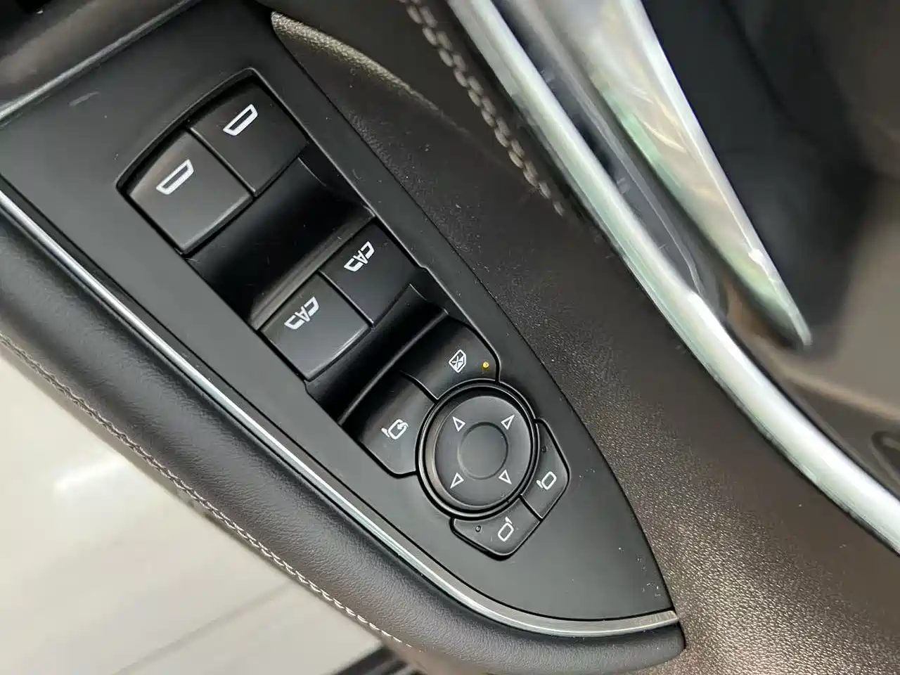 Buick Envision Plus 2023 Enclave Plus 652T 5-Seater Luxury фото 20