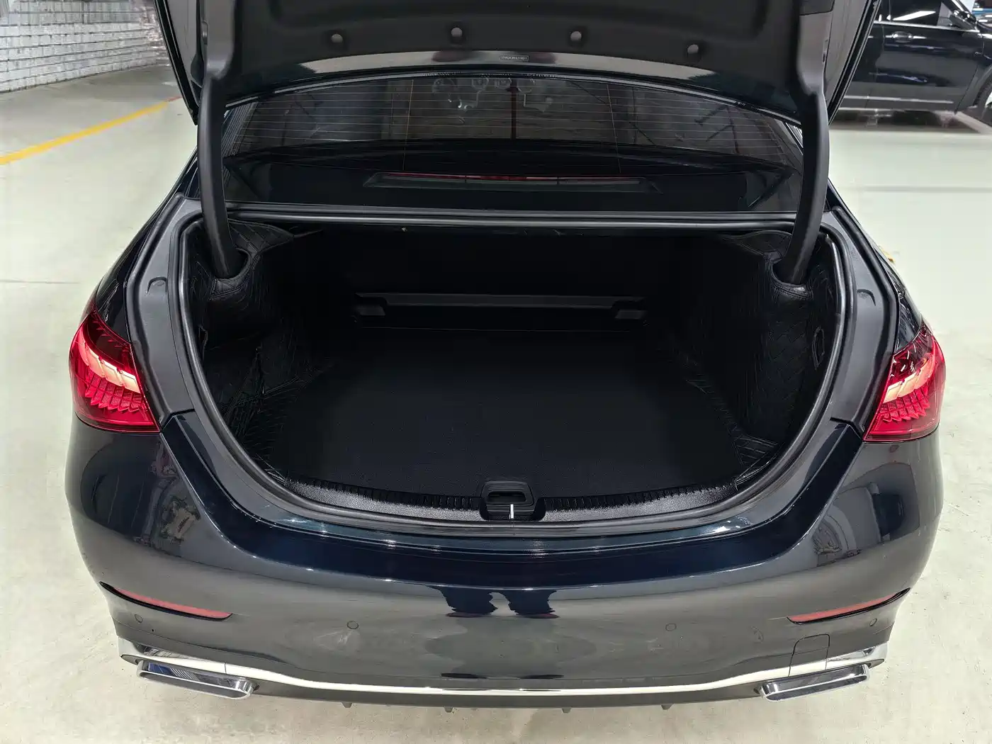 Mercedes-Benz C-Class 2024 C 260 L Sport фото 11