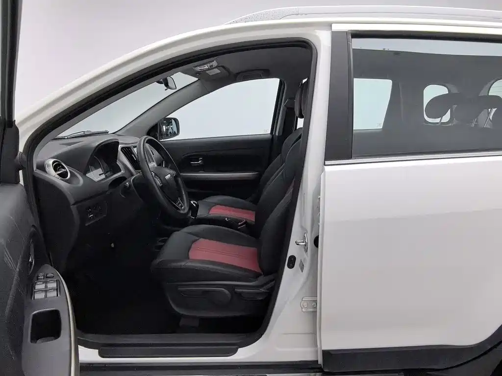 Photo 10 - Haval H1