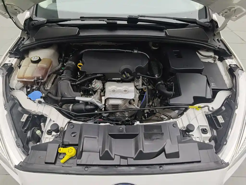 Фото 6 - Ford Focus