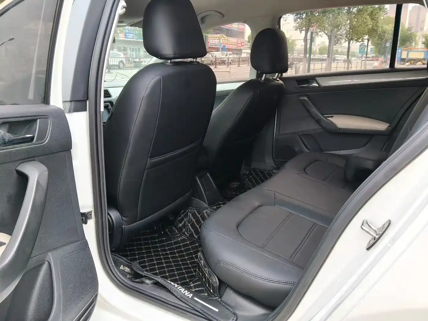 Volkswagen Santana 2016 1.6L Automatic Trend Edition фото 5