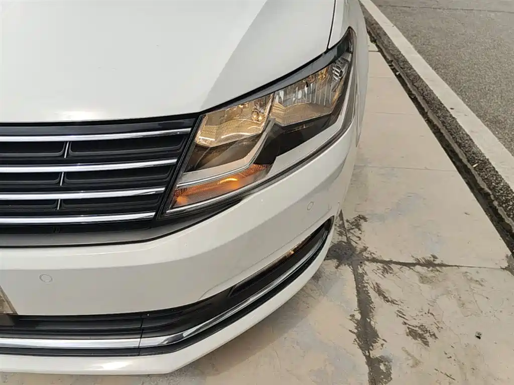 Volkswagen Lavida 2015 1.6L Automatic Comfort Edition фото 24