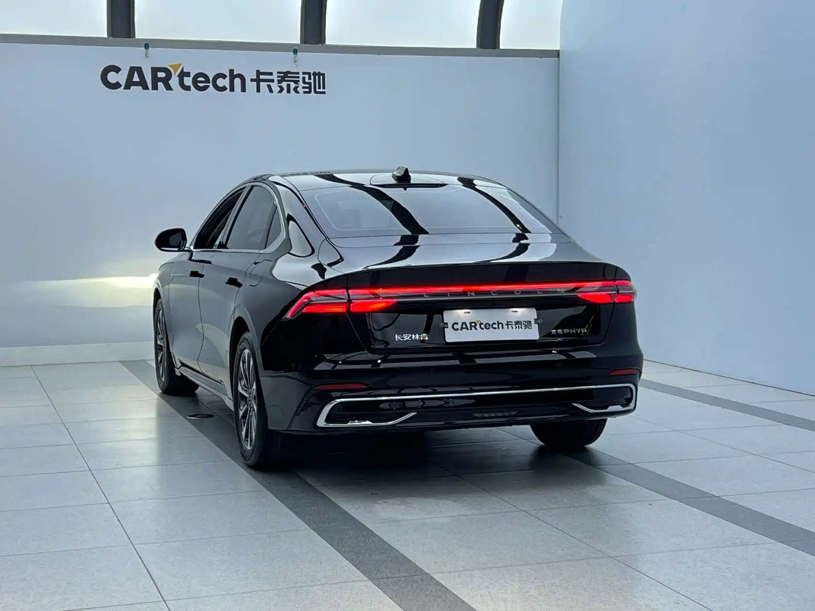 صورة 4 - Lincoln Z