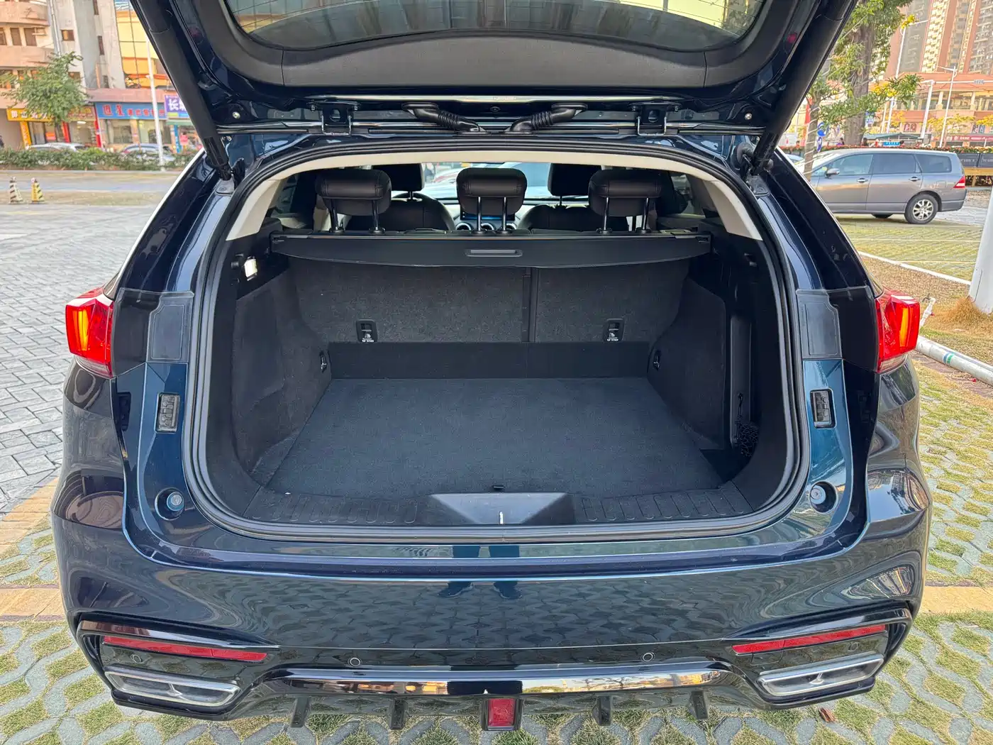 WEI PAI WEI BRAND VV7