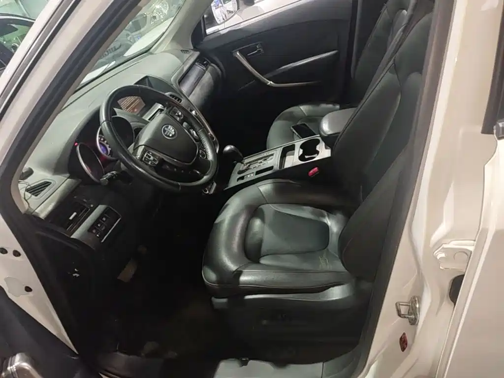 Besturn X80 2015 2015 2.0L Automatic Luxury