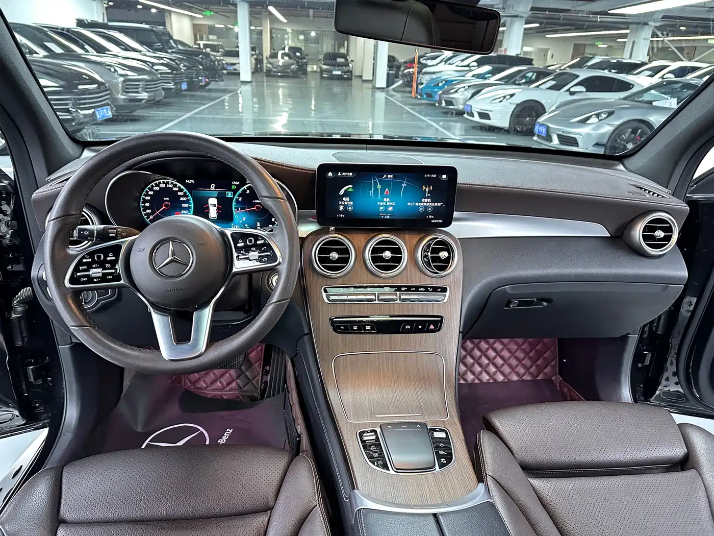 MERCEDES-BENZ GLC