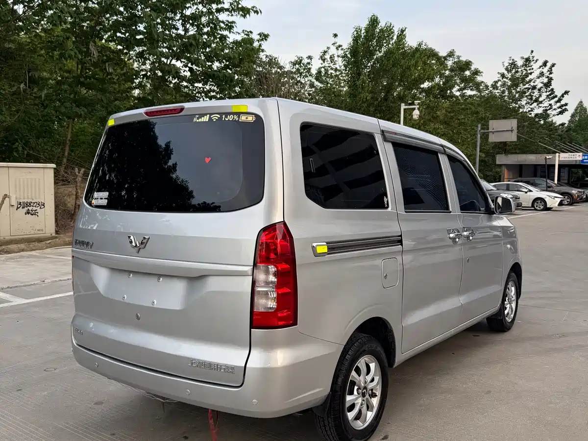 Фото 4 - Wuling Motors Wuling Hongguang V