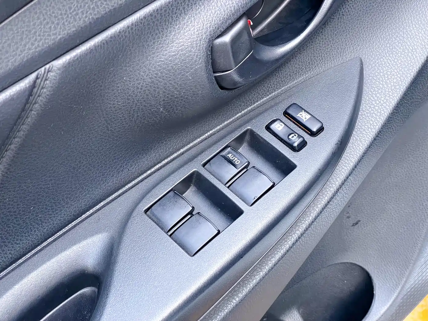 Toyota Vios 2017 1.5L CVT Pioneer фото 15