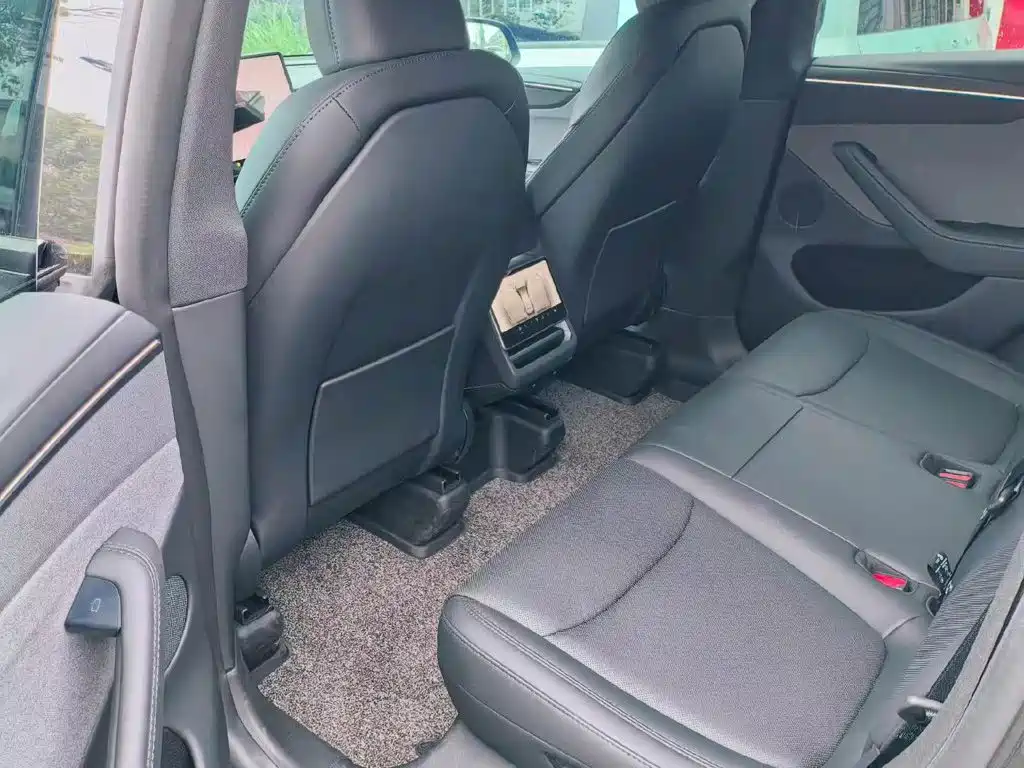 Tesla Model Y 2026 2026 Long Range Rear-Wheel Drive