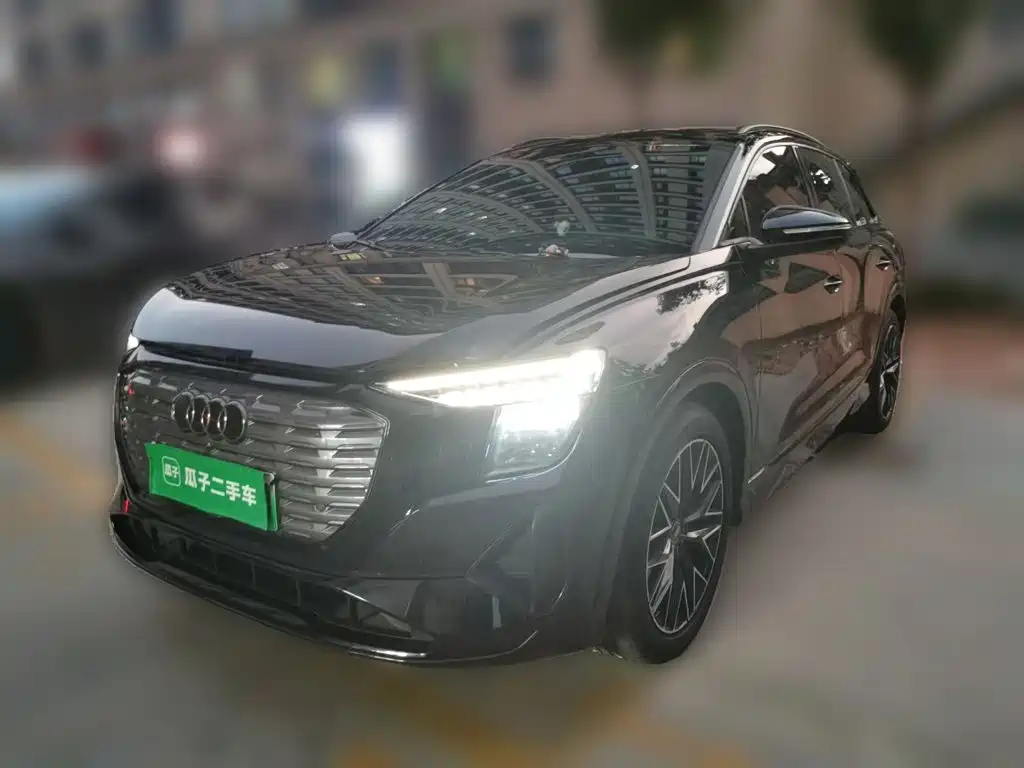 Audi Q5 e-tron 2023 2022 40 e-tron Starlight Mech Suit