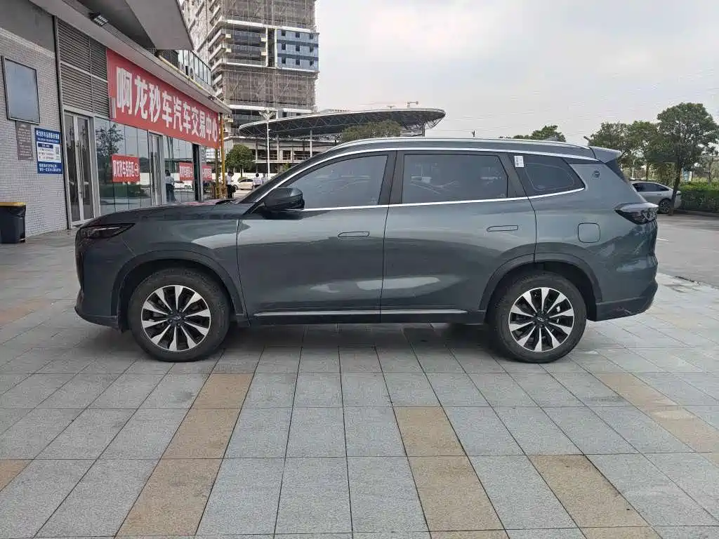 Chery Tiggo 8 PLUS 2024 2025 290TGDI DCT Premium 5-seater