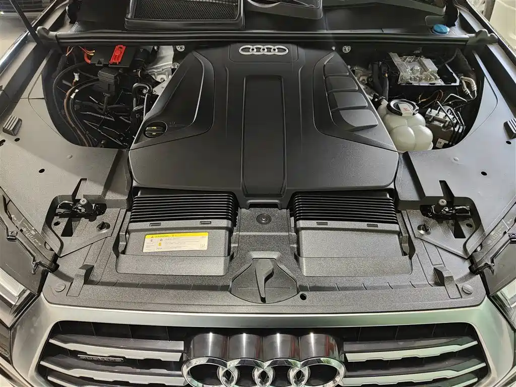Audi Q7 2019 45 TFSI Comfort фото 15