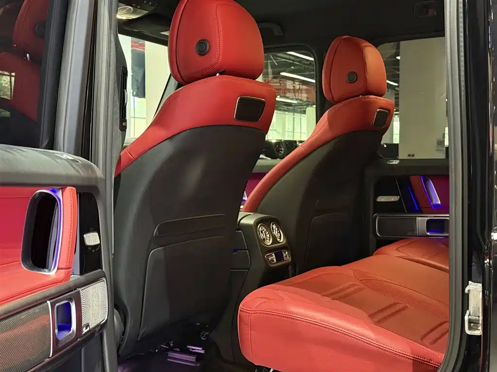 Mercedes-Benz G-Class 2024 G 500 фото 15