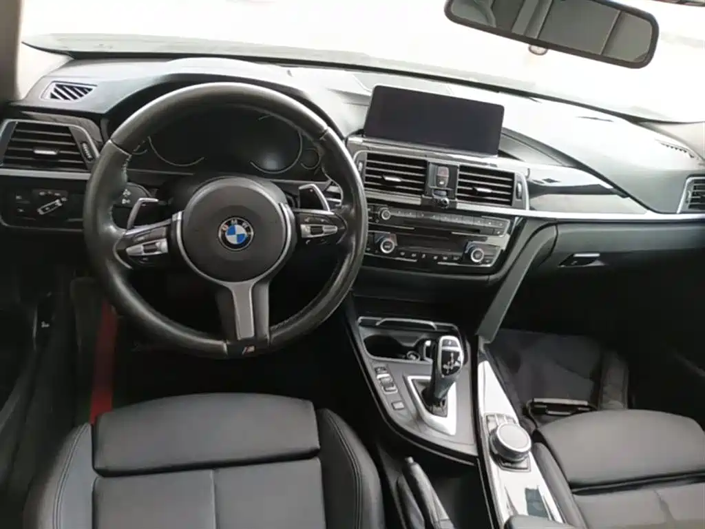 BMW 3 Series 2018 320Li Leading M Sport Package фото 10