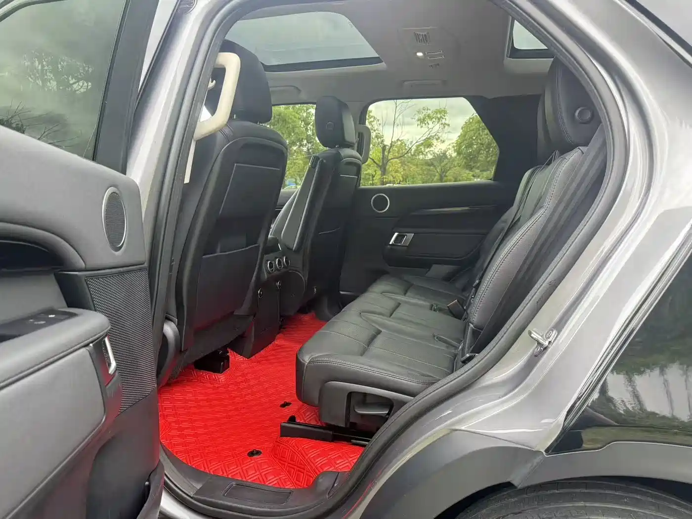 Land Rover Discovery 2020 3.0 SC V6 SE фото 9