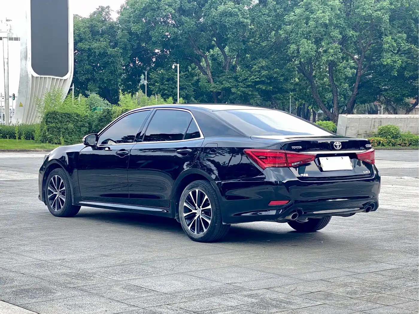 Toyota Crown 2018 2.0T Fashion Edition фото 11