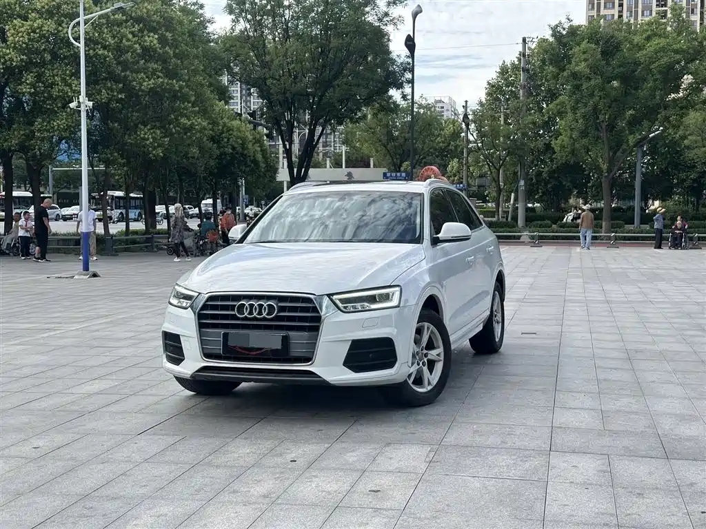 Audi Q3 2018 30th Anniversary Edition 30 TFSI Standard