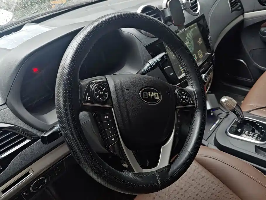 BYD S7 2016 2015 2.0T Upgrade Automatic Premium