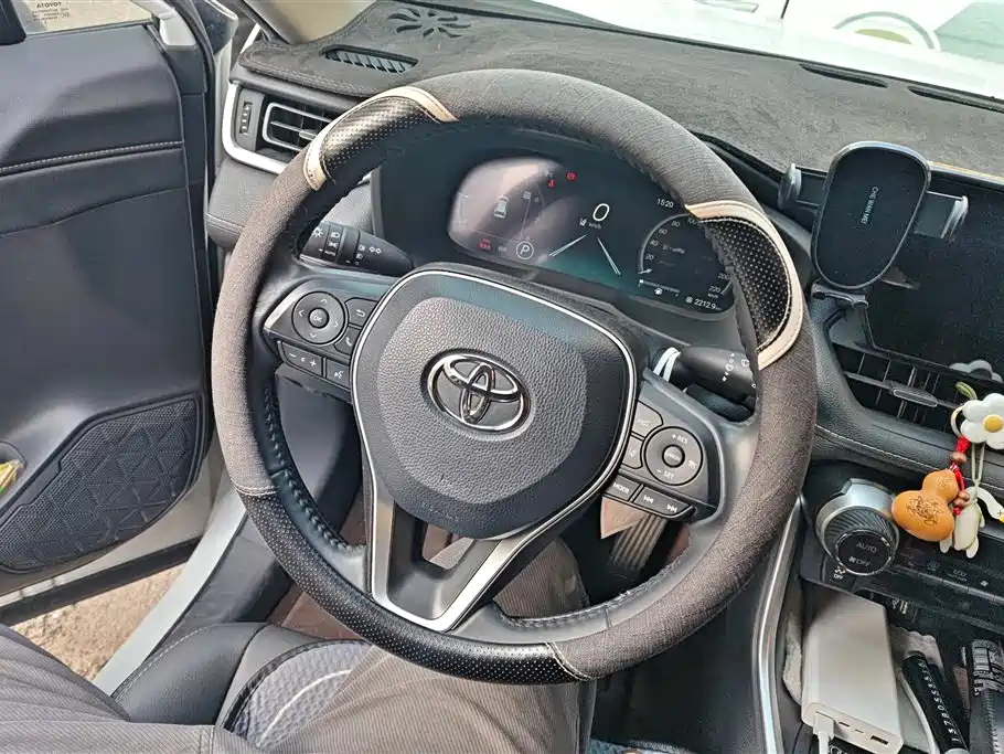 Toyota Wildlander 2023 2.0L CVT FWD Luxury PLUS фото 14