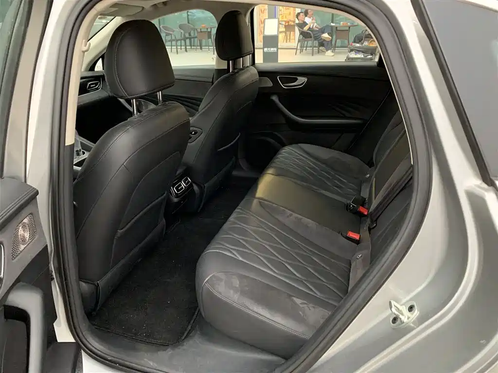 Roewe D7 2023 2023 DMH 125km Flagship Edition