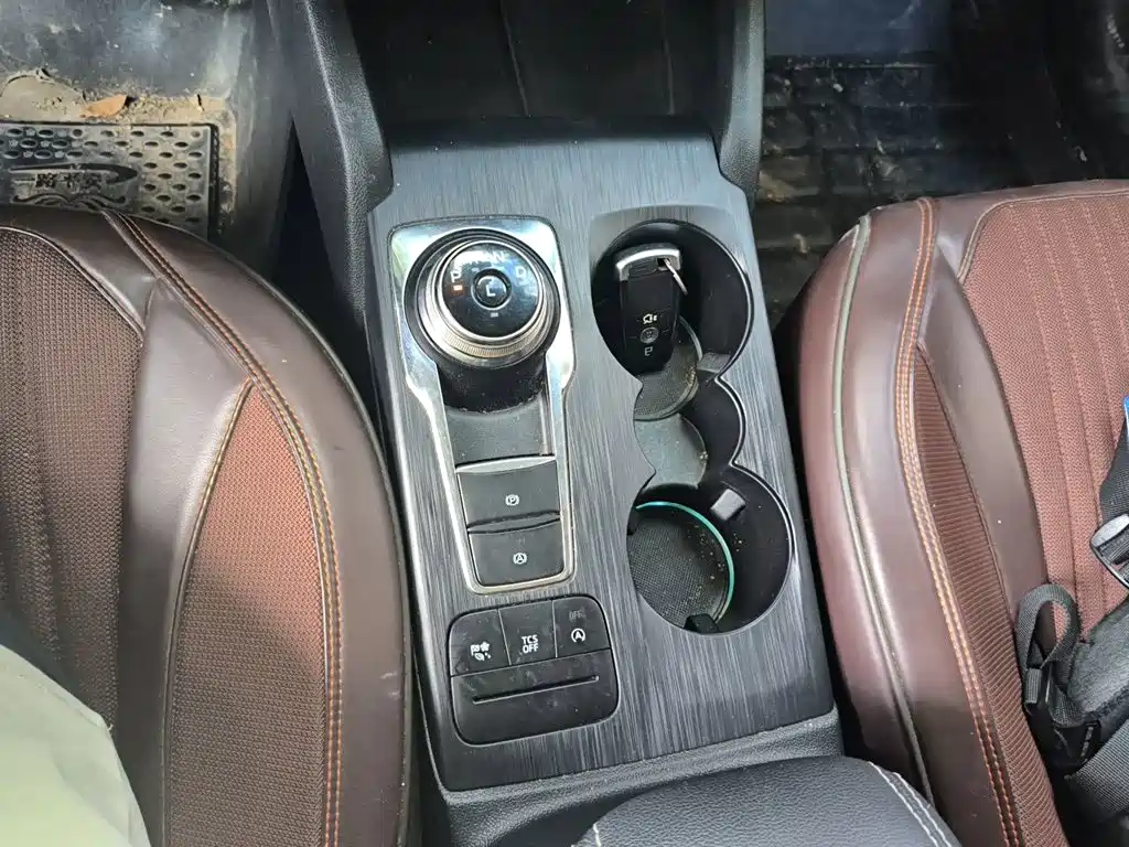 Фото 7 - Ford Focus