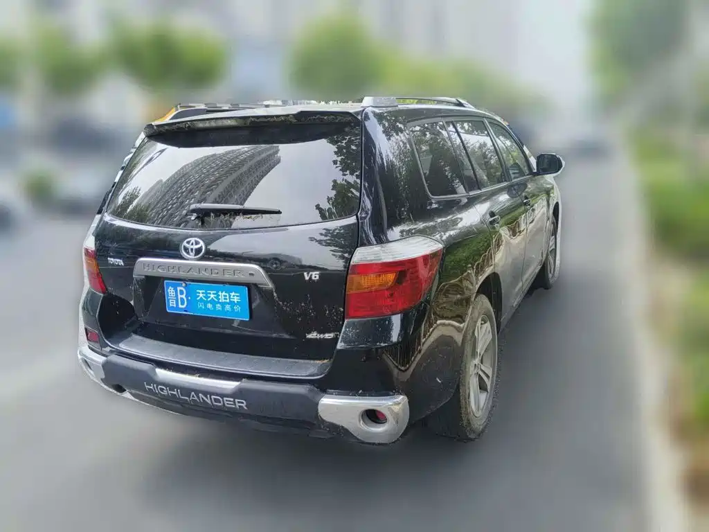Photo 5 - Toyota Highlander