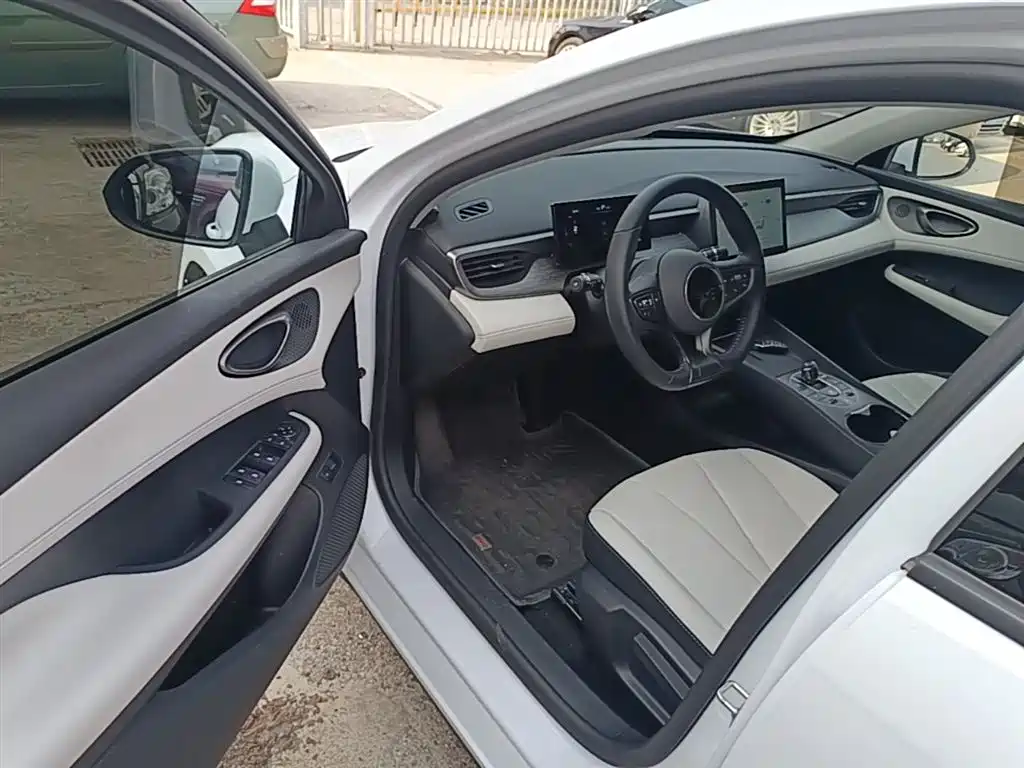 BYD Hai Bao 05 DM-i 2025 DM-i Smart Drive Edition 55KM Luxury фото 16