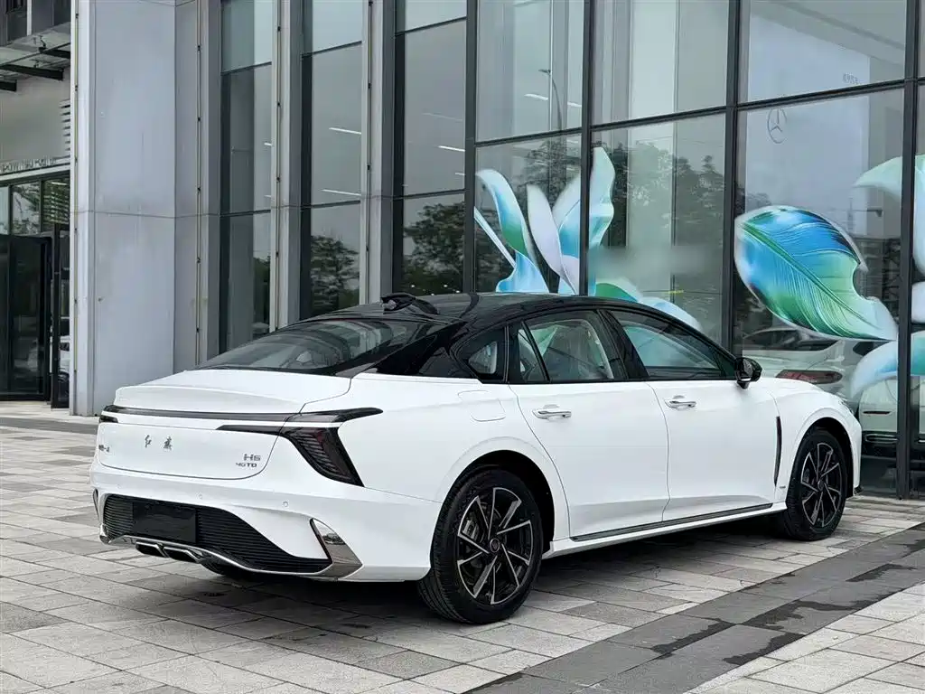 Hongqi H6 2025 Model 2.0T Beauty Edition фото 12