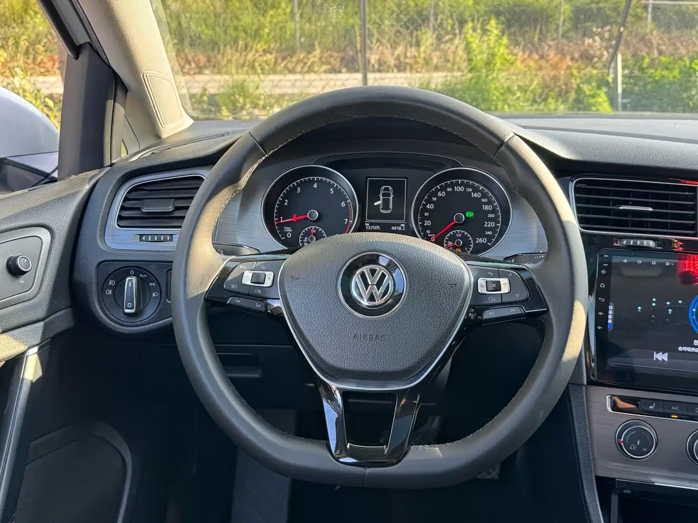 Volkswagen Golf 2014 1.4TSI Automatic Luxury фото 9
