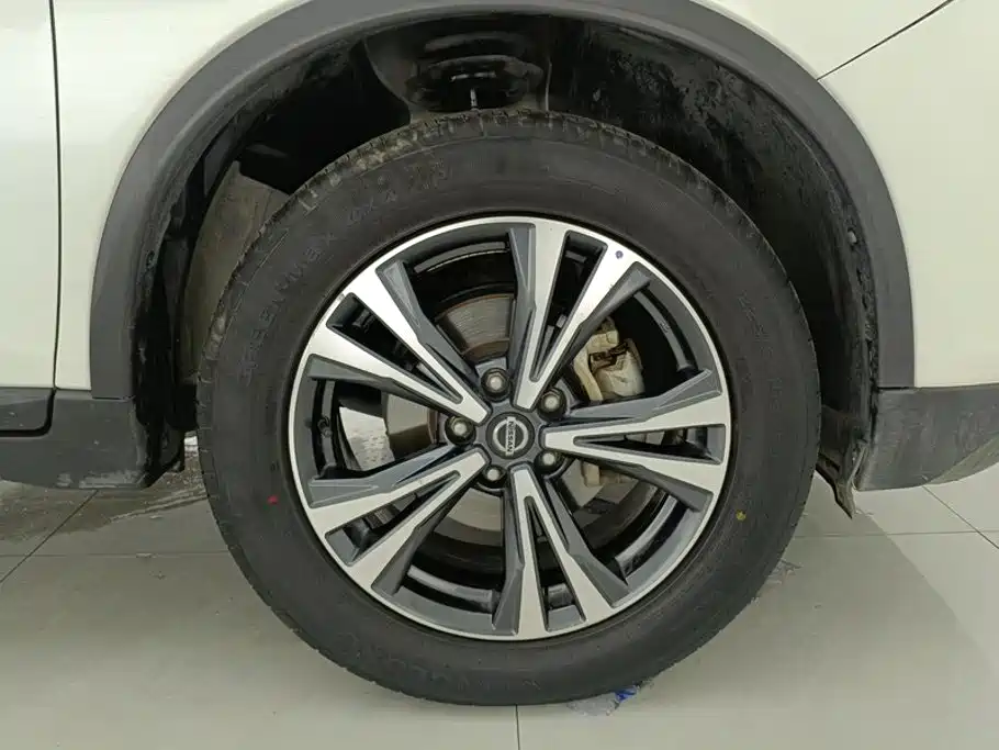 Фото 6 - Nissan X-Trail