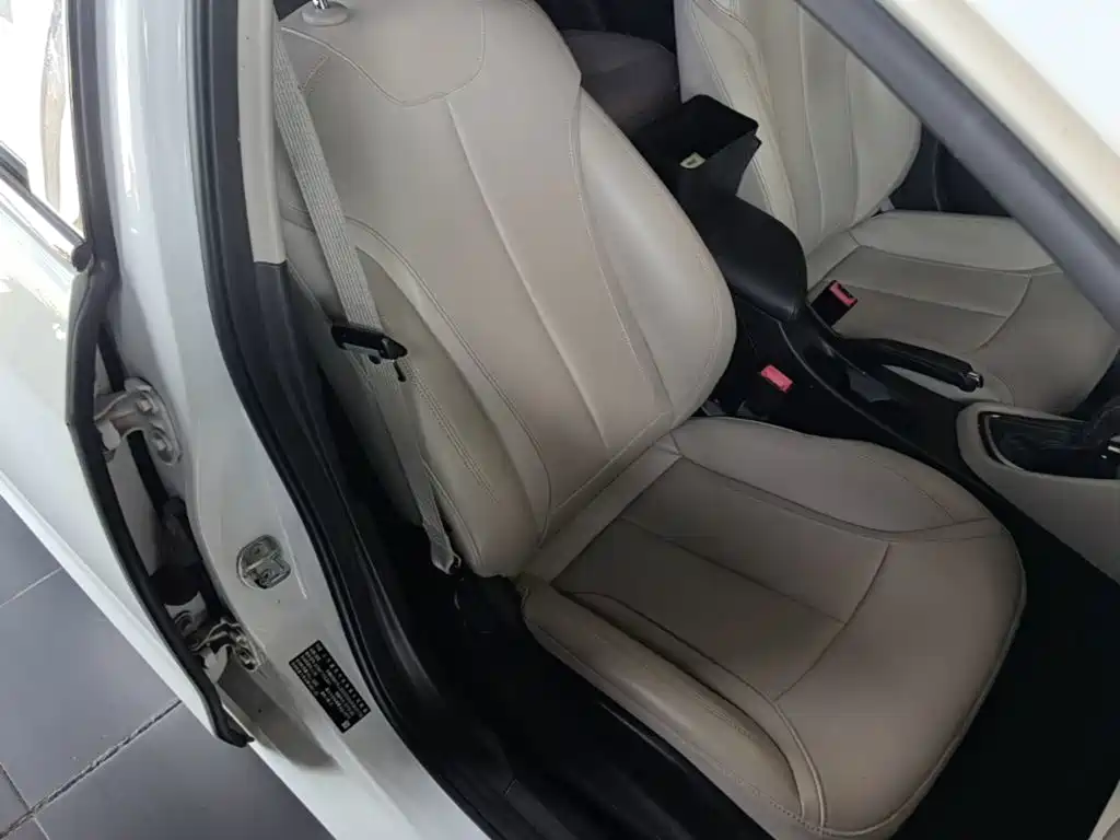 Фото 25 - Buick Excelle