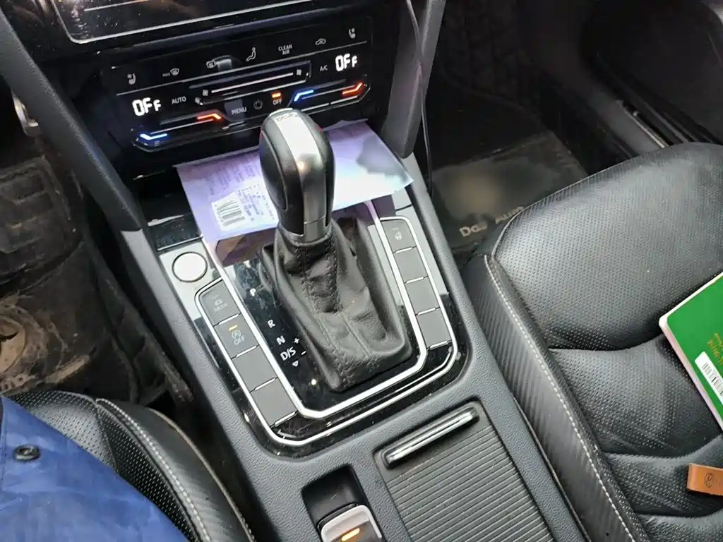 Volkswagen FAW-Volkswagen CC 2020 330TSI Glamour Version China VI фото 7