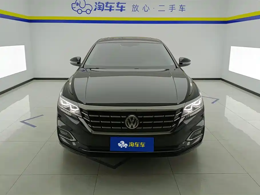 Volkswagen Passat 2019 330TSI Luxury Edition China VI фото 2